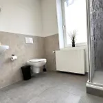 Vollausgestattete Monteurunterkunft Mit Wifi & Dachterrasse *