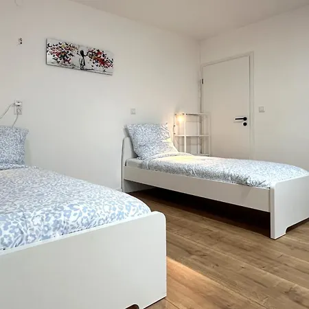 Vollausgestattete Monteurunterkunft Mit Wifi & Dachterrasse * Dissen am Teutoburger Wald