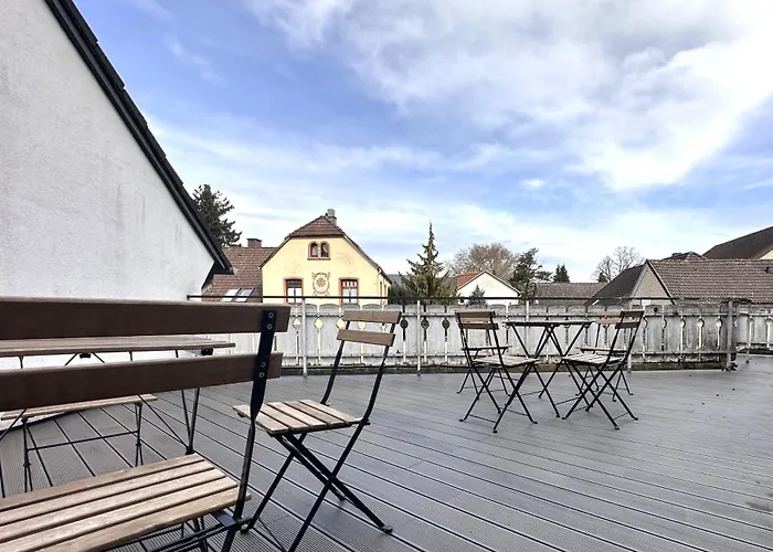 Vollausgestattete Monteurunterkunft Mit Wifi & Dachterrasse Appartamento